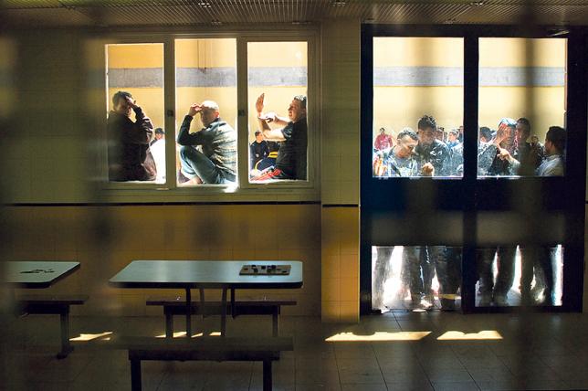 LA EXPULSIÓN DE EXTRANJEROS POR LA VÍA PENAL