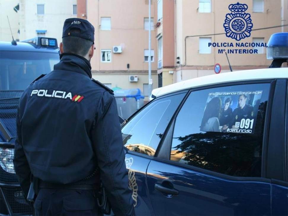 Prisión sin fianza para el detenido por estrangular a su expareja en Manises