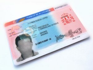 Tienes una Tarjeta por Reagrupación Familiar y deseas obtener una independiente